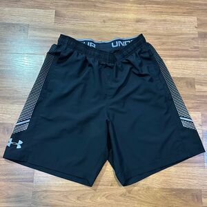 Under Armour Heatgear Shorts Loose Black| Men size Medium